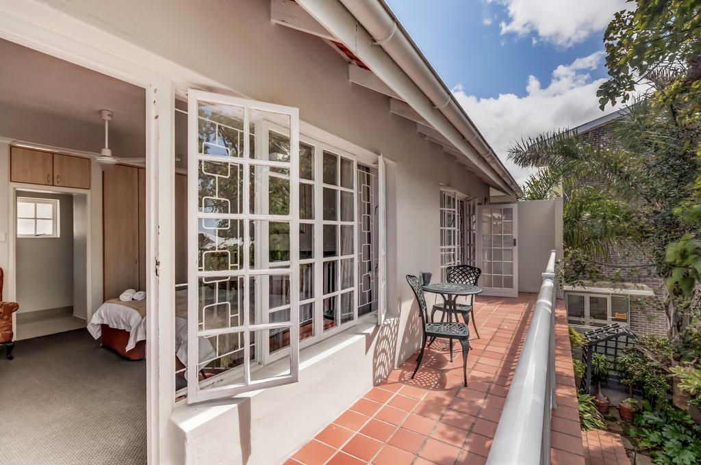 First Avenue Guesthouse Port Elizabeth Esterno foto