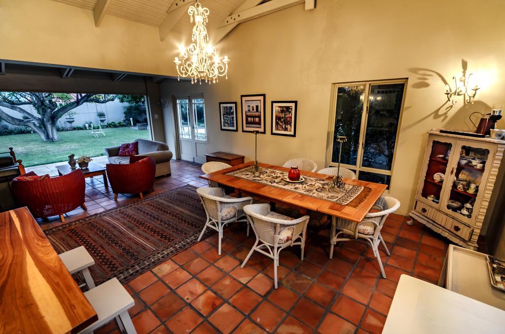 First Avenue Guesthouse Port Elizabeth Esterno foto