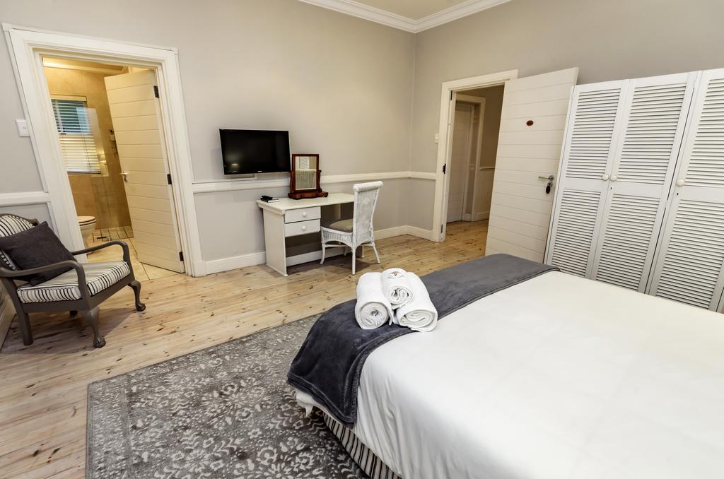 First Avenue Guesthouse Port Elizabeth Esterno foto