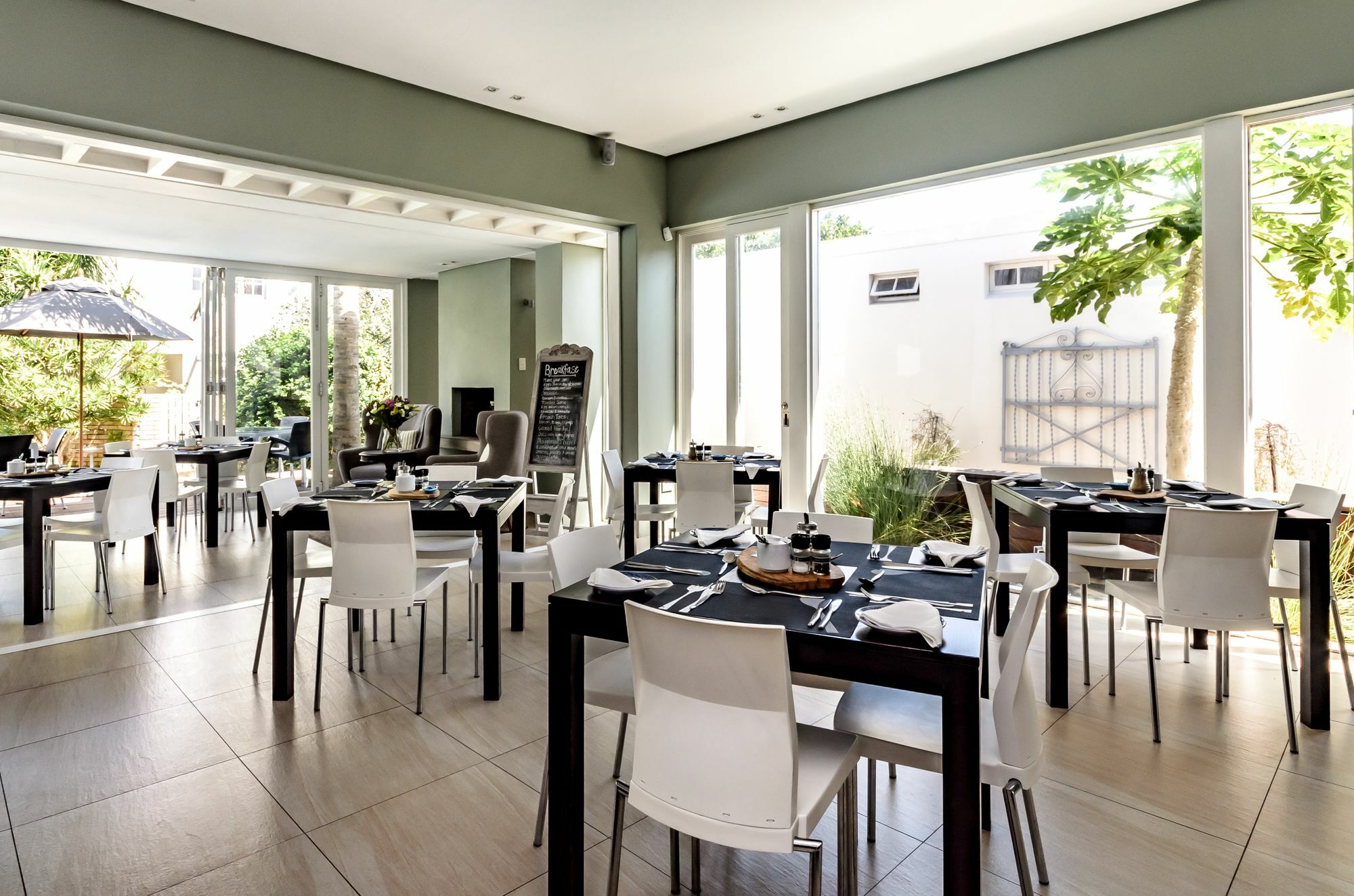 First Avenue Guesthouse Port Elizabeth Esterno foto